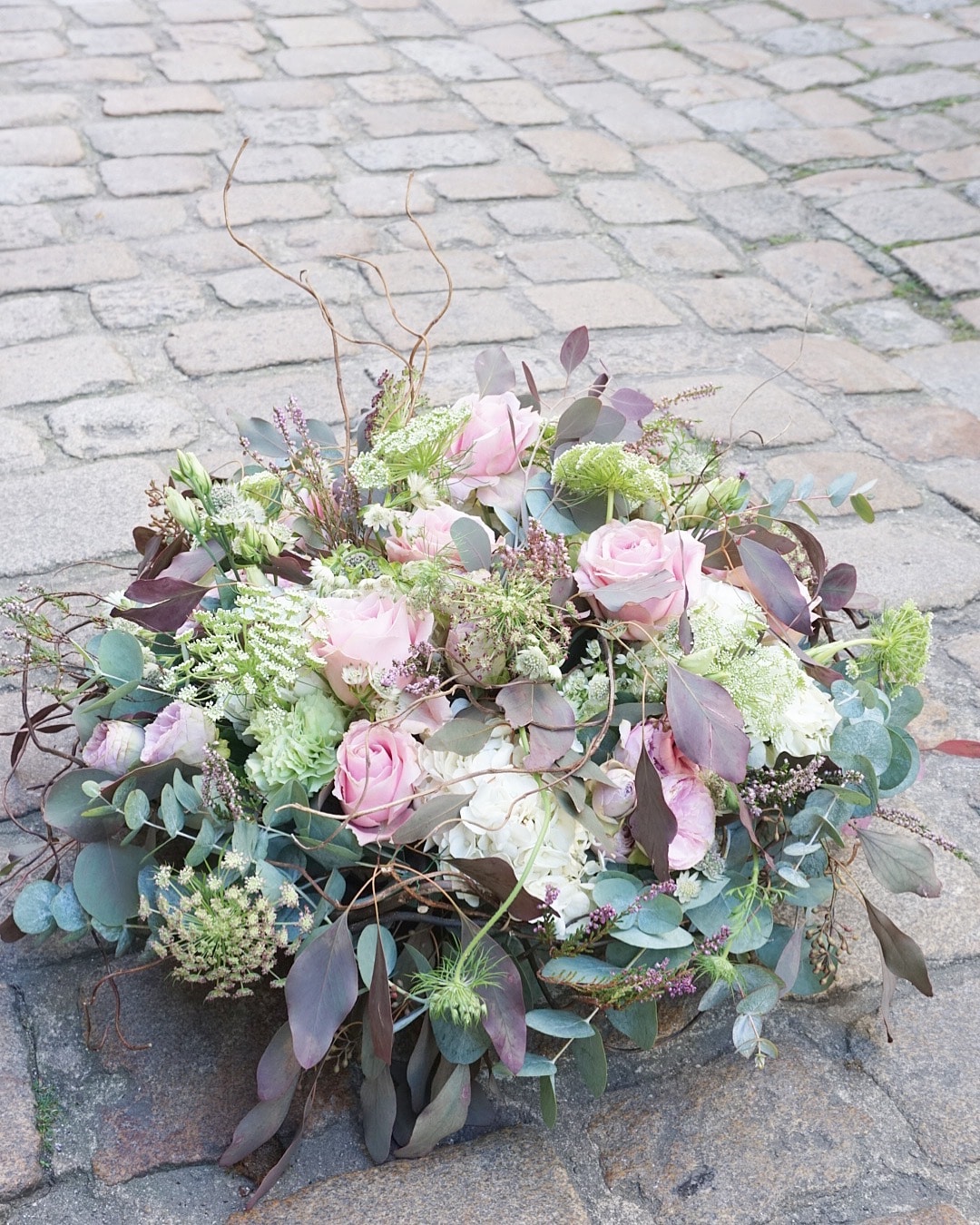 Bouquet de fleurs pour hommage