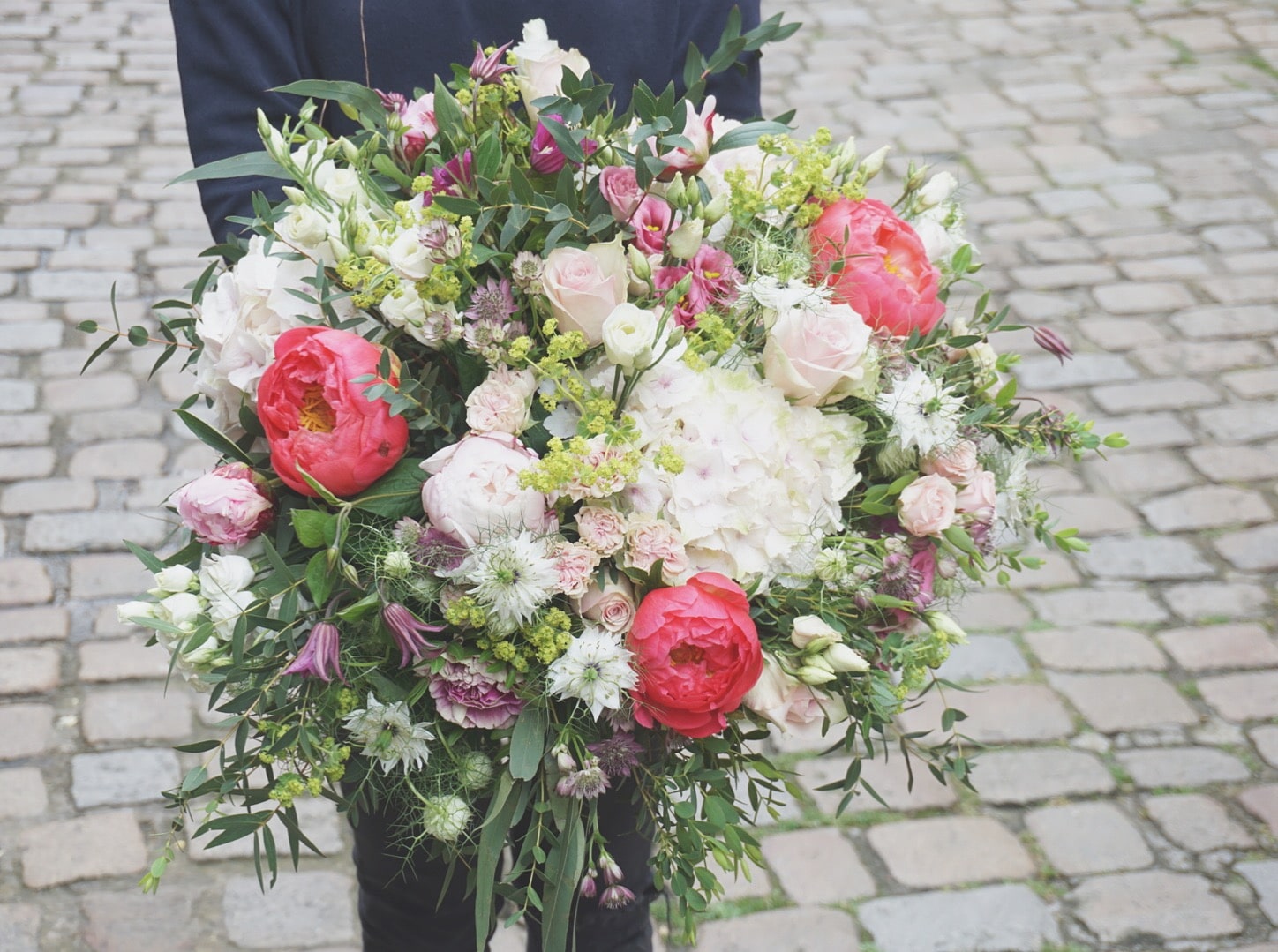 AE6C99B9-EFEF-4AE6-A61F-761D6F678966